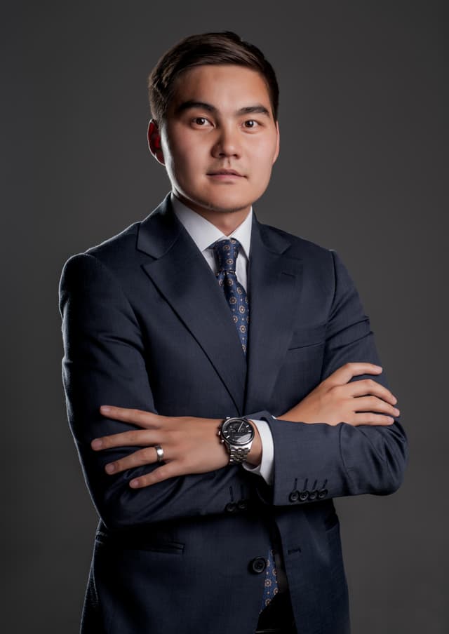 Гансүх Тэнүүн